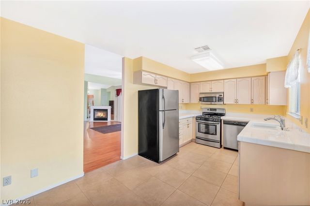 4428 West La Madre Way, North Las Vegas, NV 89031