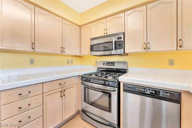 4428 West La Madre Way, North Las Vegas, NV 89031