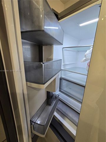 1800 W 54th St 409, Hialeah, FL 33012