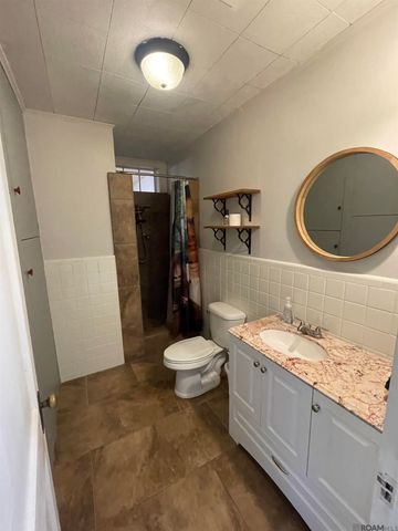 208 Bellewood Dr, Baton Rouge, LA 70806