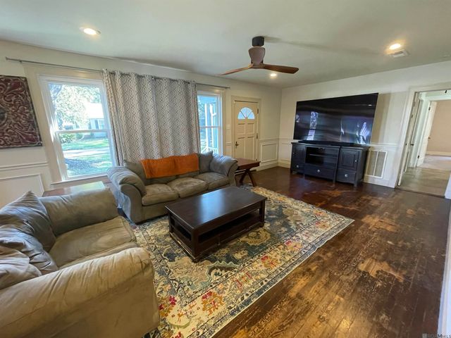 208 Bellewood Dr, Baton Rouge, LA 70806