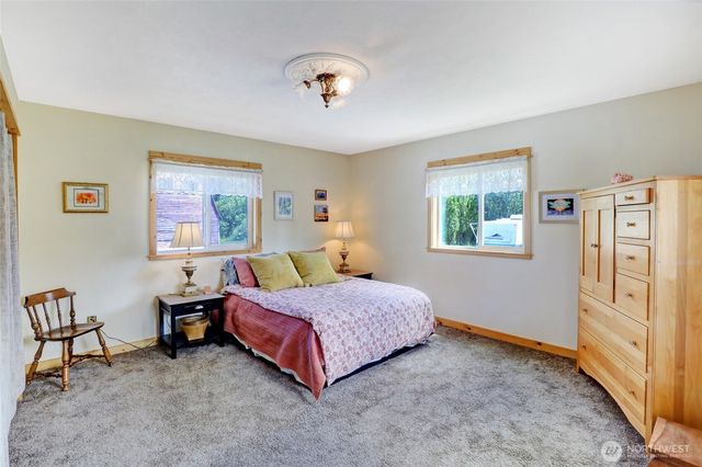 2513 W Edgewood Drive, Port Angeles, WA 98363