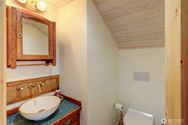 2513 W Edgewood Drive, Port Angeles, WA 98363