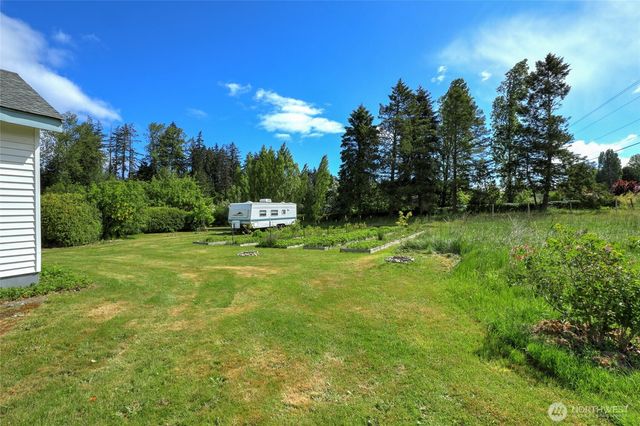 2513 W Edgewood Drive, Port Angeles, WA 98363
