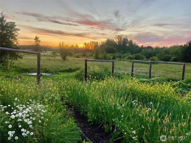 2513 W Edgewood Drive, Port Angeles, WA 98363