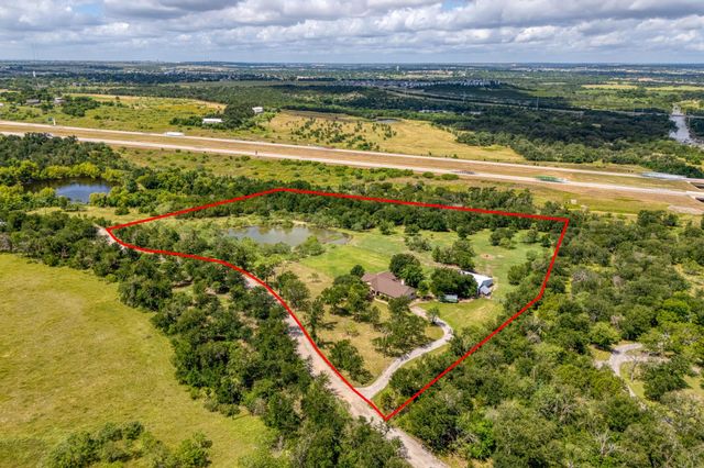 701 Berry LN, Georgetown, TX 78626