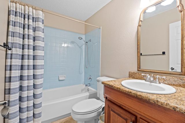701 Berry LN, Georgetown, TX 78626