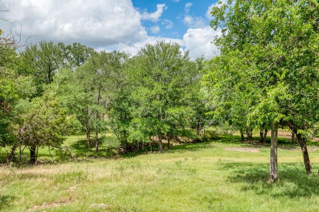 701 Berry LN, Georgetown, TX 78626