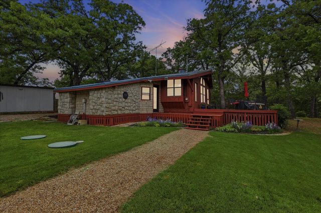 111 Oak Tree Lane, Hickory Creek, TX 75065