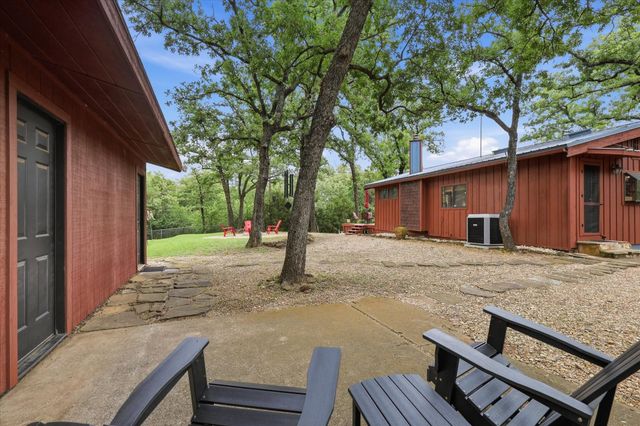 111 Oak Tree Lane, Hickory Creek, TX 75065