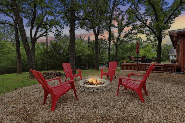 111 Oak Tree Lane, Hickory Creek, TX 75065