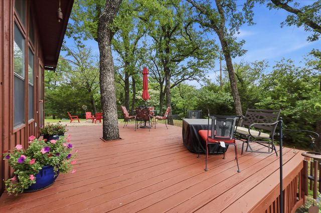 111 Oak Tree Lane, Hickory Creek, TX 75065