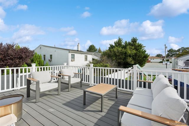 716 Oakland Avenue, Cedarhurst, NY 11516