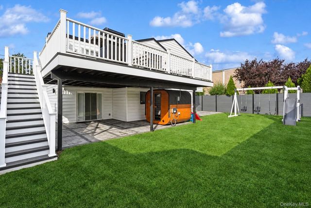 716 Oakland Avenue, Cedarhurst, NY 11516