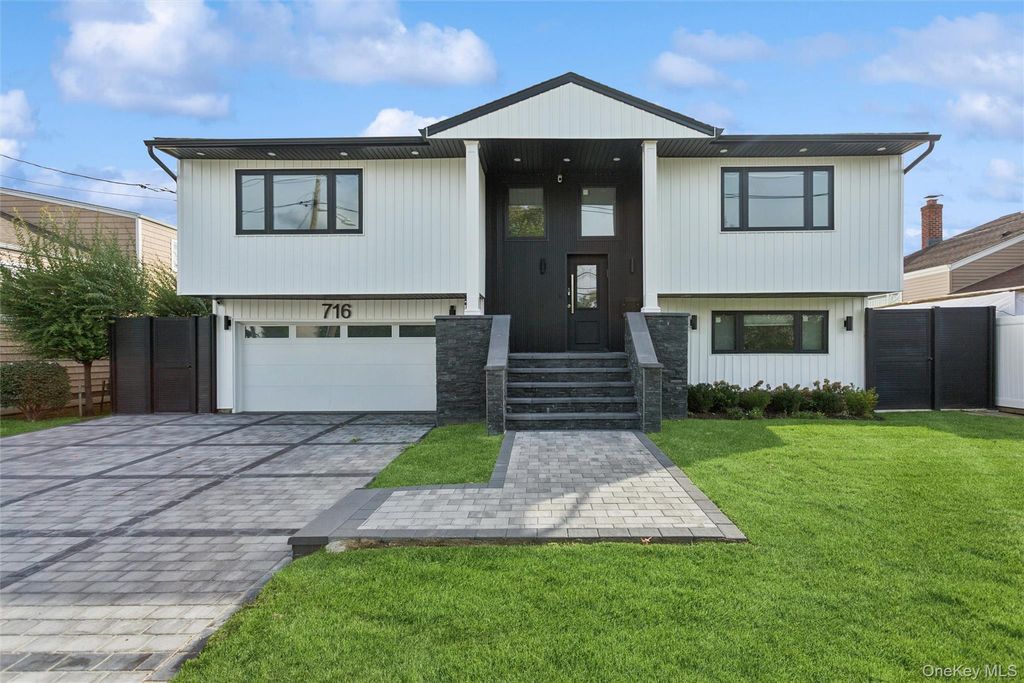 716 Oakland Avenue, Cedarhurst, NY 11516