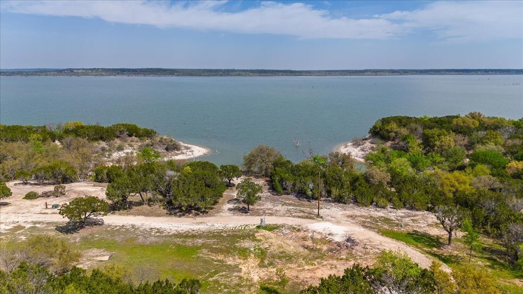 723 County Road 1304, Morgan, TX 76671