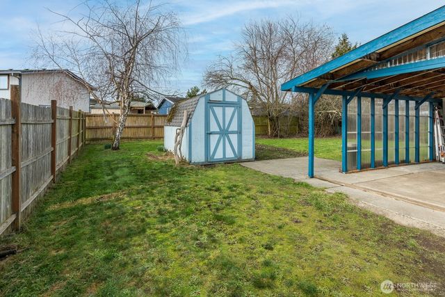 1915 N 33rd Place, Mount Vernon, WA 98273