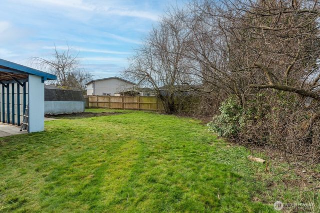 1915 N 33rd Place, Mount Vernon, WA 98273