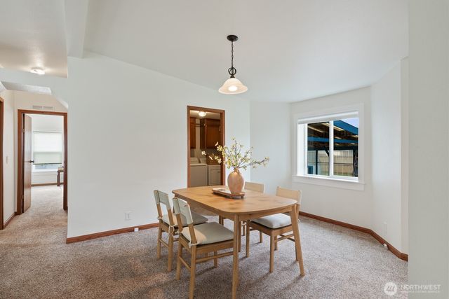 1915 N 33rd Place, Mount Vernon, WA 98273