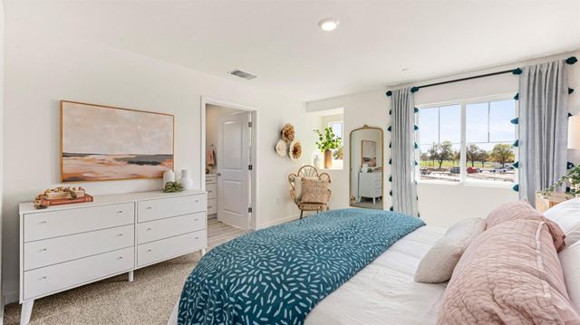 969 San Juan Rd, Sacramento, CA 95834