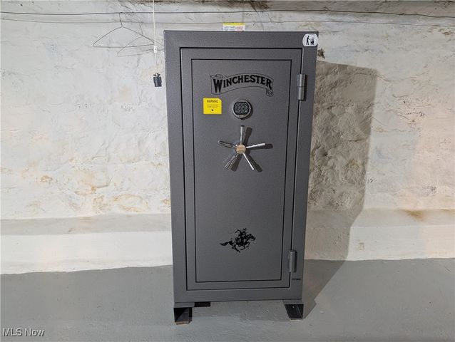 13130 Kinsman Road, Burton, OH 44021