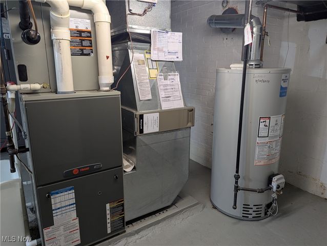 13130 Kinsman Road, Burton, OH 44021