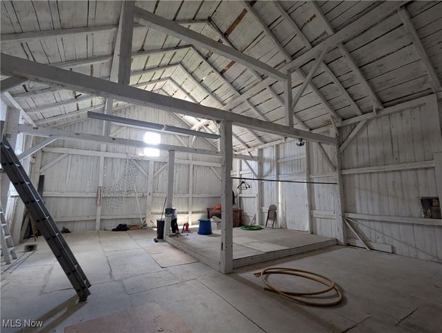 13130 Kinsman Road, Burton, OH 44021