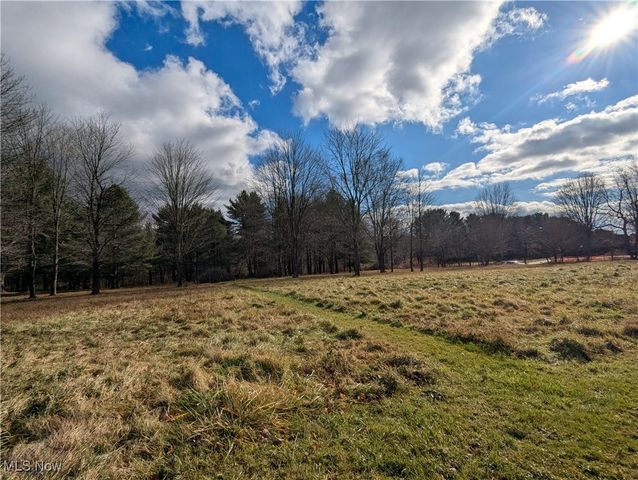 13130 Kinsman Road, Burton, OH 44021