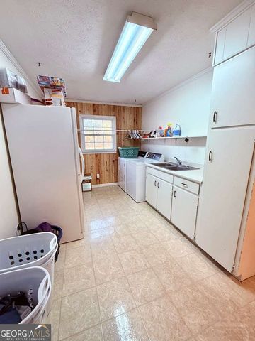 1881 Bell Telephone Road, Hazlehurst, GA 31539