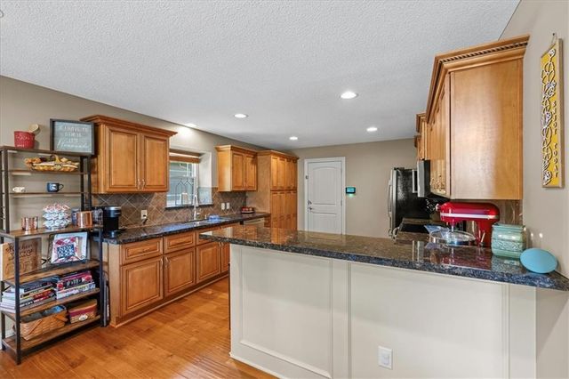 21682 W 176th Terrace, Olathe, KS 66062