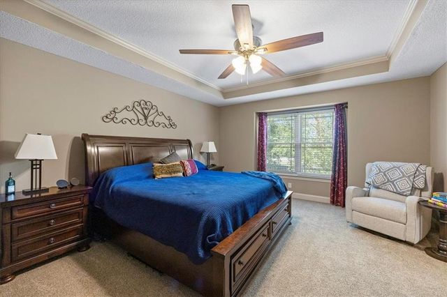 21682 W 176th Terrace, Olathe, KS 66062