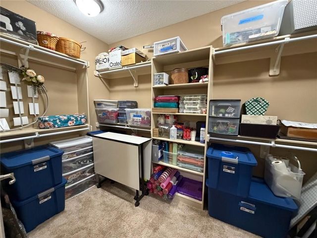 21682 W 176th Terrace, Olathe, KS 66062