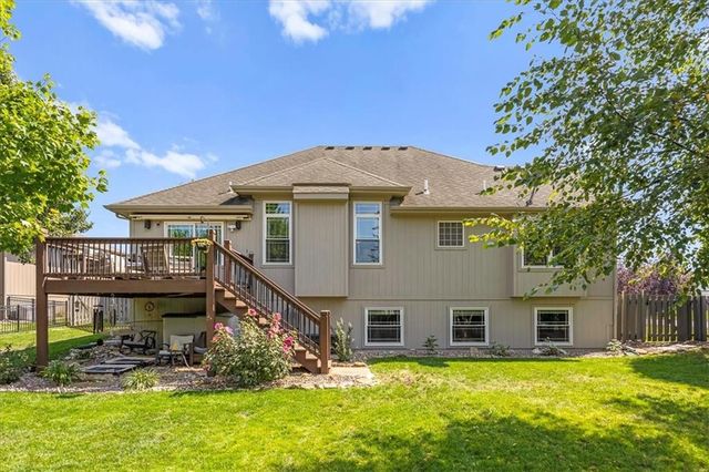 21682 W 176th Terrace, Olathe, KS 66062