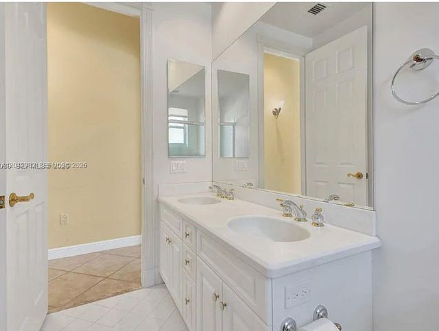 1459 Shoreline Way 116, Hollywood, FL 33019