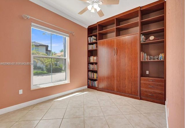 1459 Shoreline Way 116, Hollywood, FL 33019