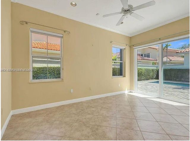1459 Shoreline Way 116, Hollywood, FL 33019