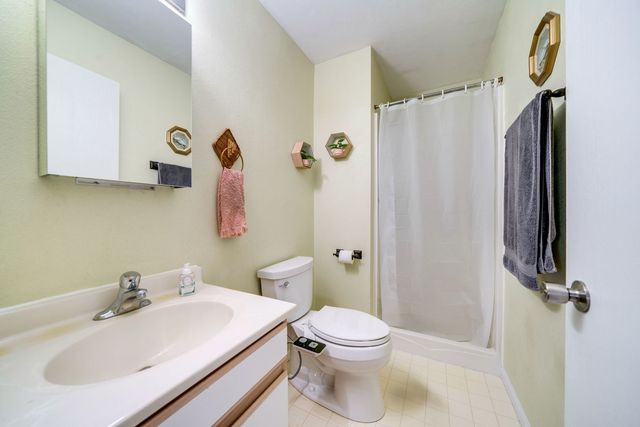 14090 Hanna Way, South Beloit, IL 61080