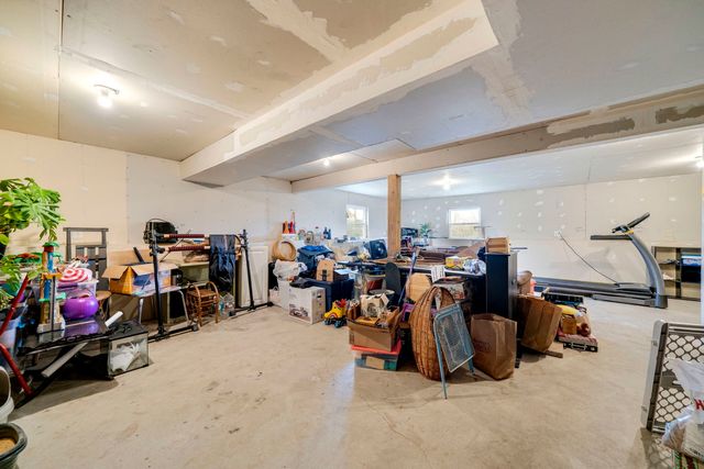 14090 Hanna Way, South Beloit, IL 61080