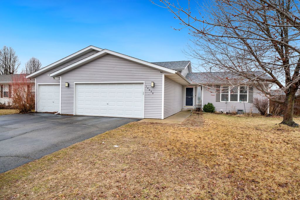 14090 Hanna Way, South Beloit, IL 61080