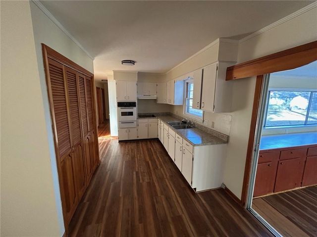 412 N Prewitt Street, Nevada, MO 64772