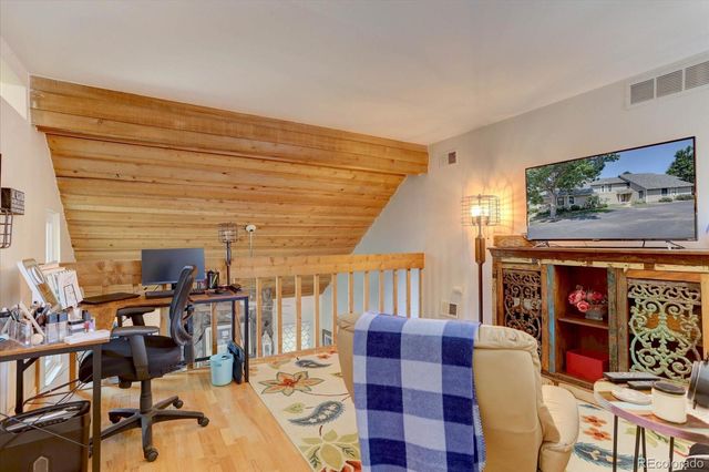 2671 S Xanadu Way B, Aurora, CO 80014