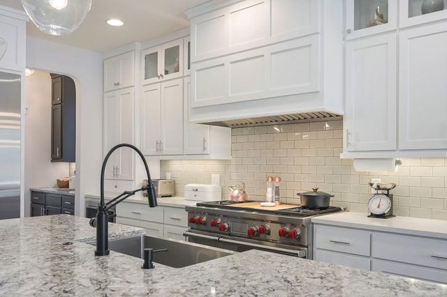 5617 Abbott Avenue S, Edina, MN 55410