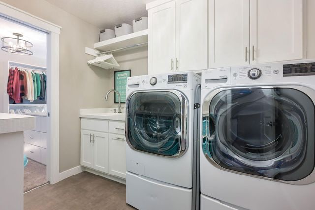 5617 Abbott Avenue S, Edina, MN 55410