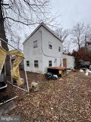 208 MAIN ST, Schwenksville, PA 19473