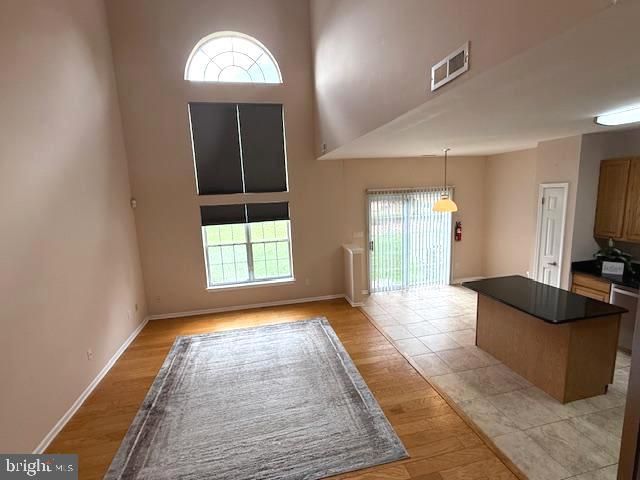 8003 NORMANDY DR, Mount Laurel, NJ 08054