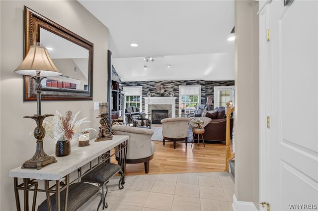 1189 Maple Road, Amherst, NY 14221