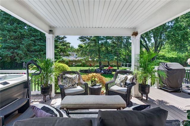 1189 Maple Road, Amherst, NY 14221