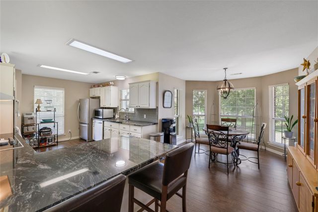220 Lake Oaks Boulevard, Coldspring, TX 77331