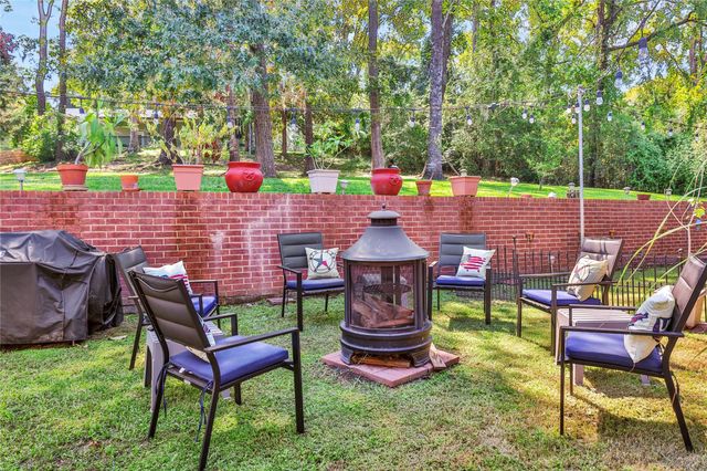 220 Lake Oaks Boulevard, Coldspring, TX 77331