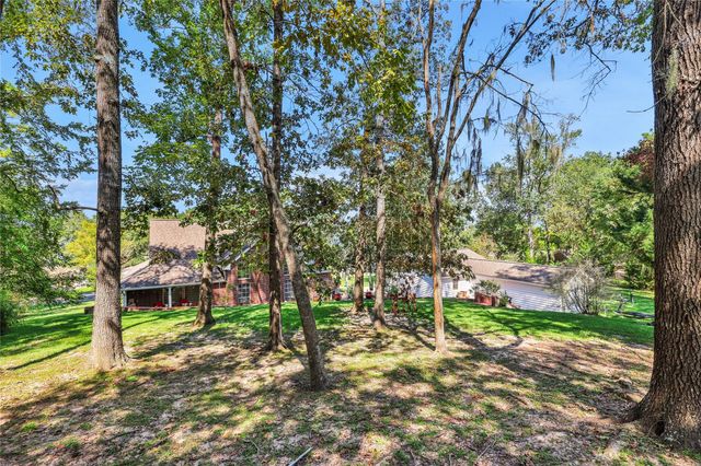 220 Lake Oaks Boulevard, Coldspring, TX 77331
